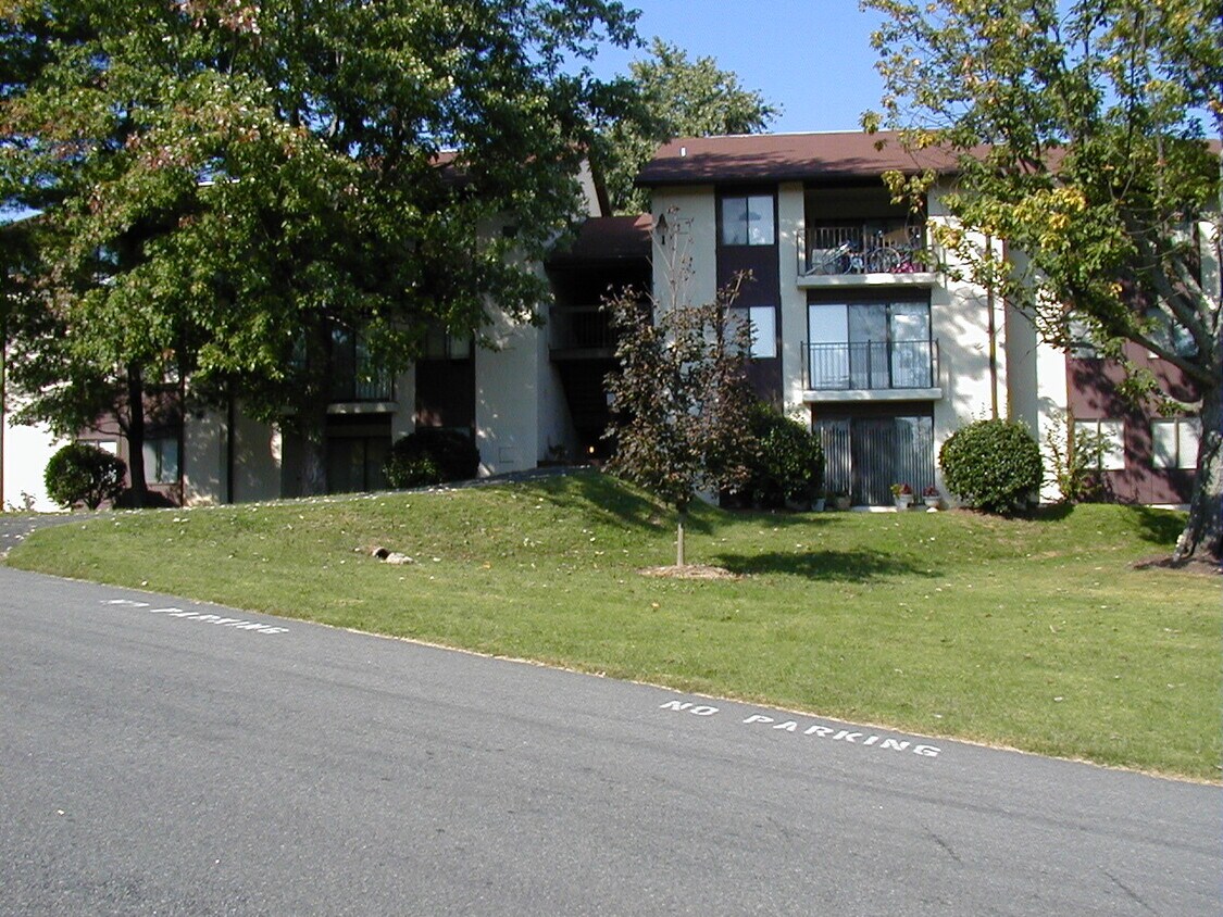 22 Spring Ct Unit 22, Charlottesville, VA 22901 Condo for Rent in