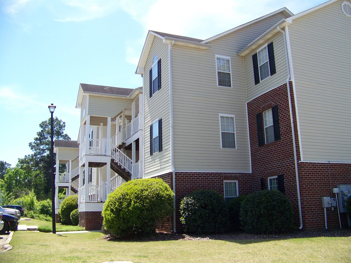 Primary Photo - KINGS GRANT CONDO