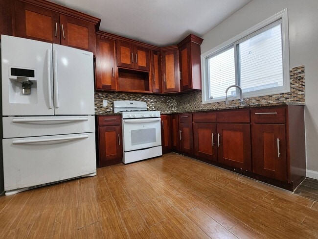 Foto del edificio - 134-32 244th St