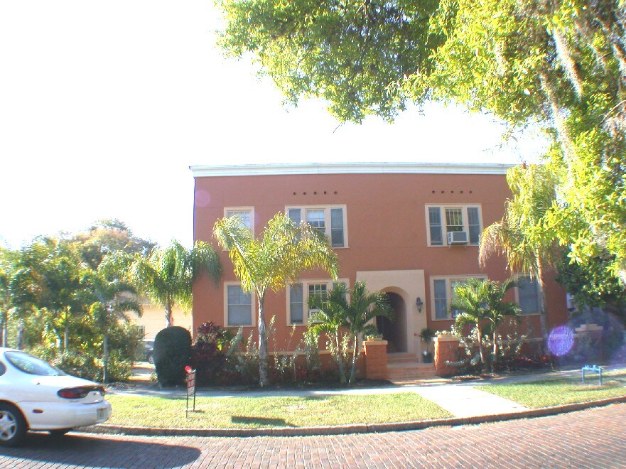 Building Photo - Archer Arms Apartments