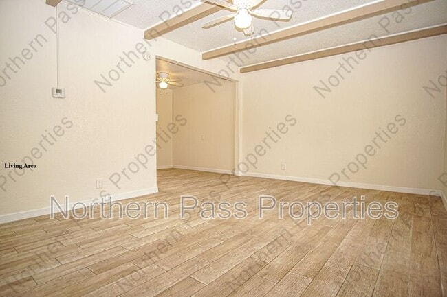 Foto del edificio - 601 Lafayette Dr