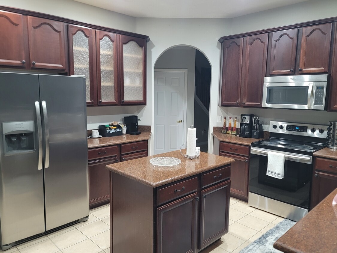 Building Photo - 2897 Sweetspire Cir