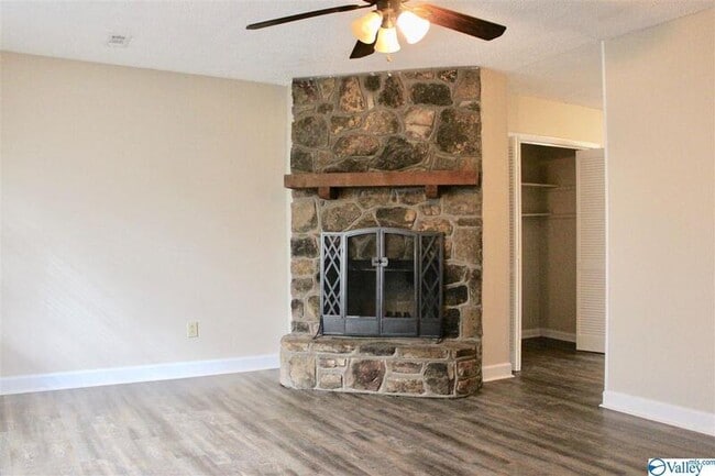 Foto del edificio - 13923 Hurstland Dr SW