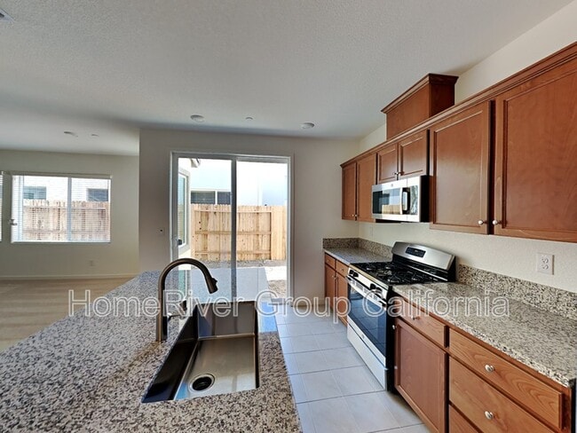 Building Photo - 1655 Bronzewick Lane