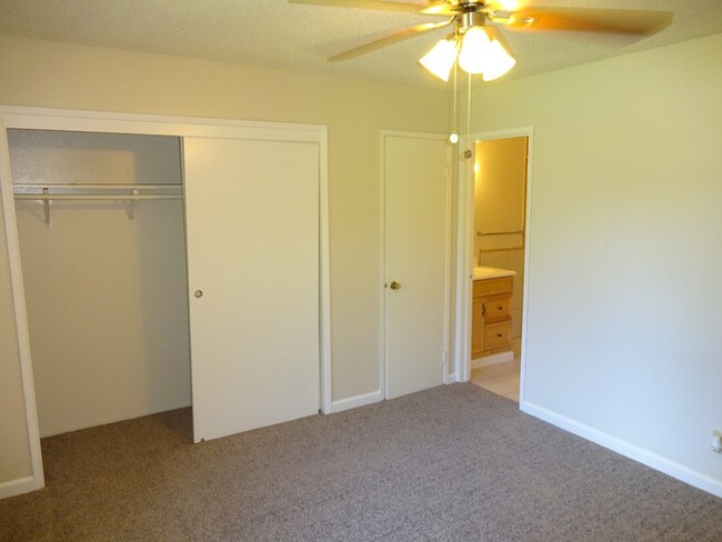 Foto del edificio - 6330 Havenside Dr