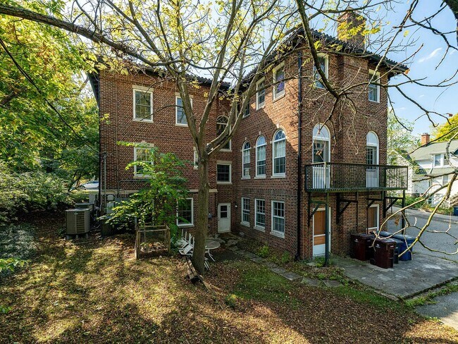 Photo - 1923 Geddes Ave House