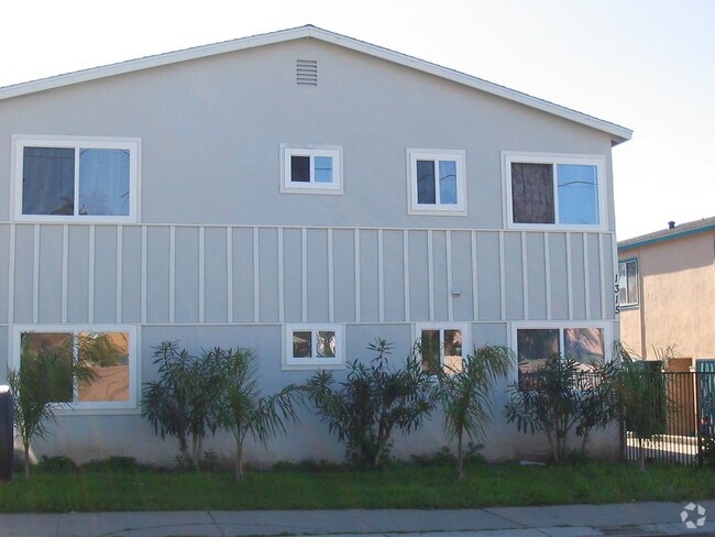 Alternate Building View 4 - 1315 Puls St