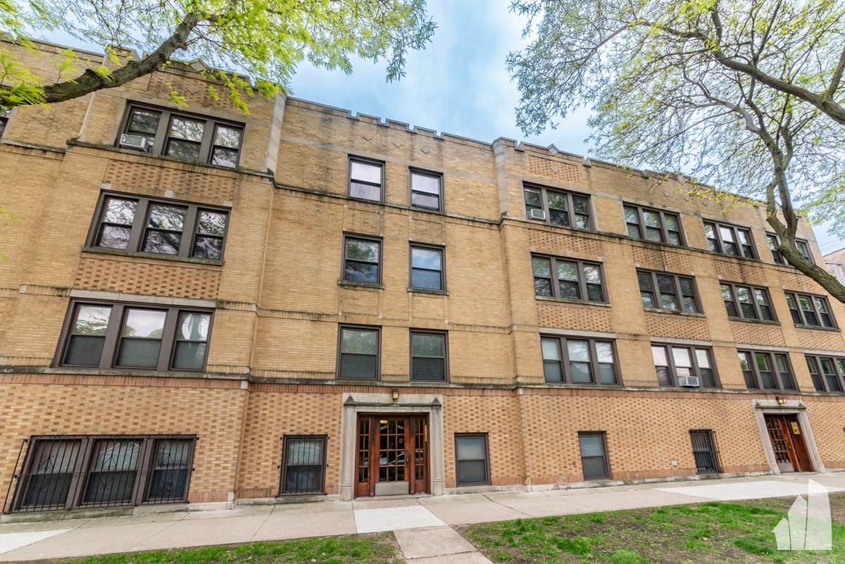 Primary Photo - 1907 W Winona St