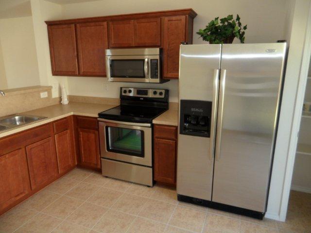 Foto del edificio - Perfect 3 Bedroom 2 Bath Home! GREAT Fort Worth Location -- Stainless Steel Kitchen Appliances In...