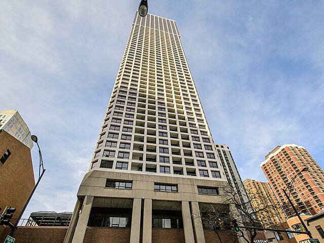 Primary Photo - 1030 N State St