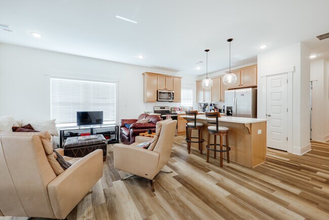 Foto del edificio - 374 Arch St