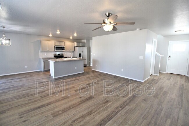 Building Photo - 6671 S Catfish Creek Ave