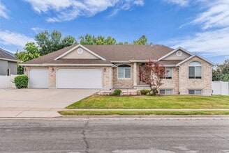 Building Photo - 1429 Flint Meadow Dr