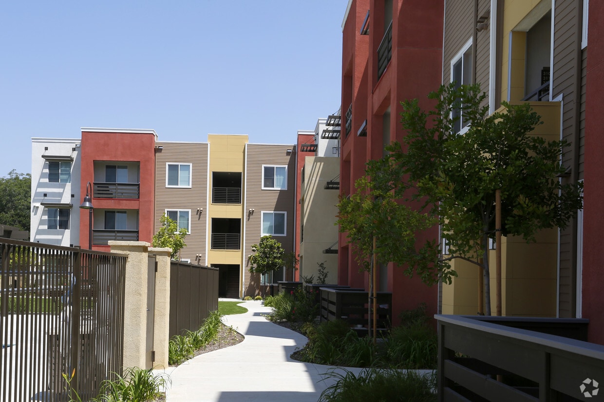 807 West Apartments In Riverside Ca Westside Rentals