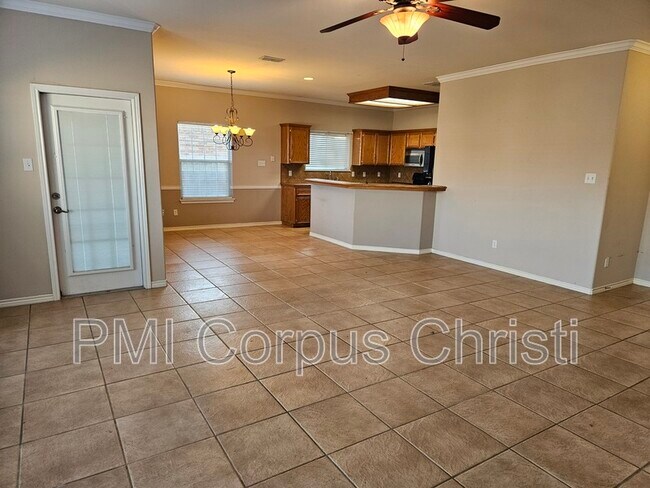 Building Photo - 2337 Handlin Dr