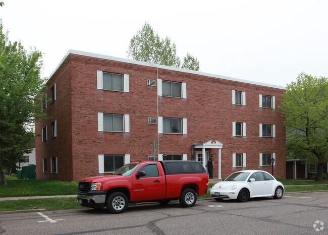 Building Photo - 606 3rd St