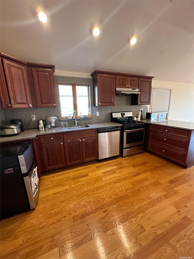 Foto del edificio - 149-47 17th Rd