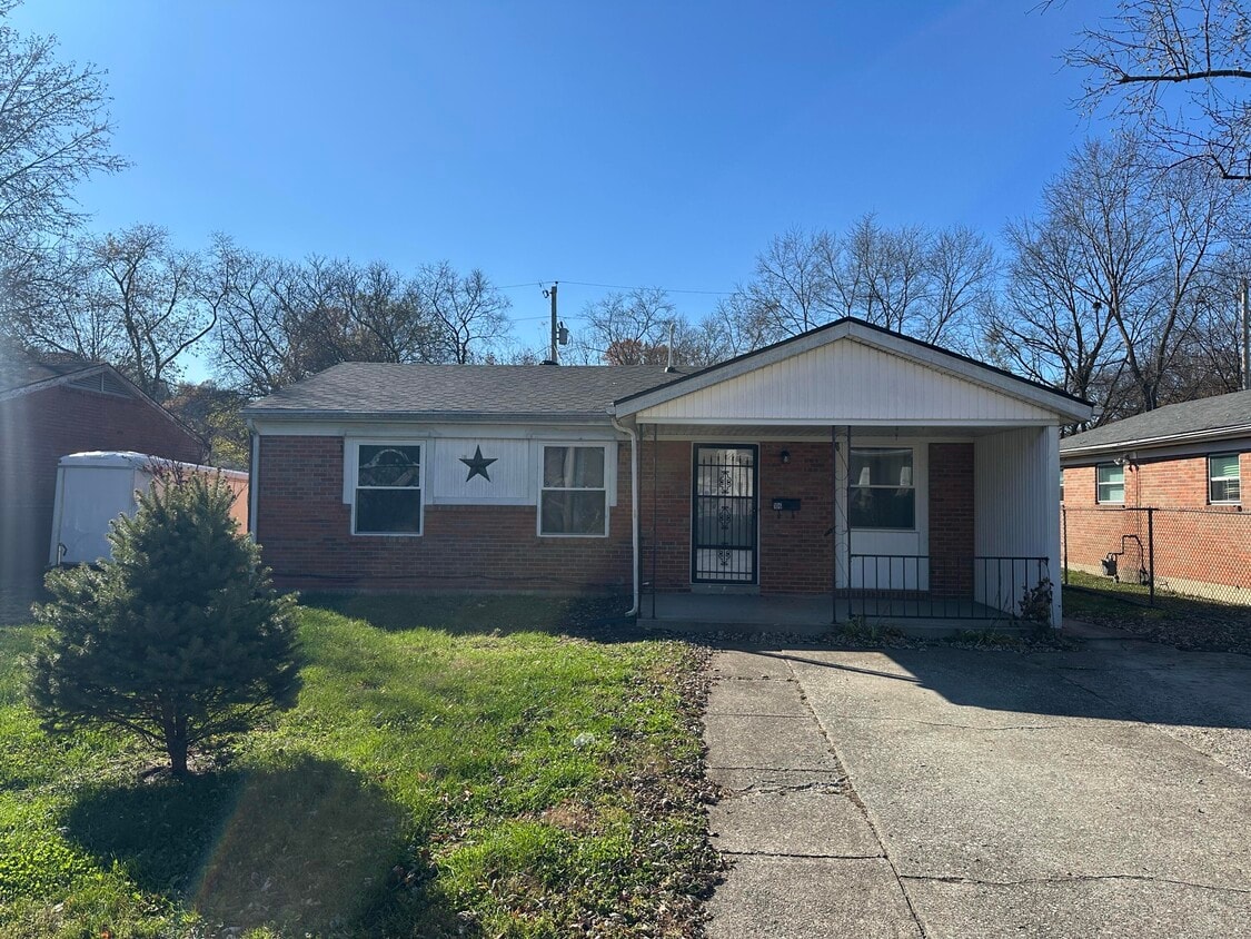 Primary Photo - 106 Spring St