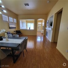 Building Photo - 7856 Bonaventure Dr