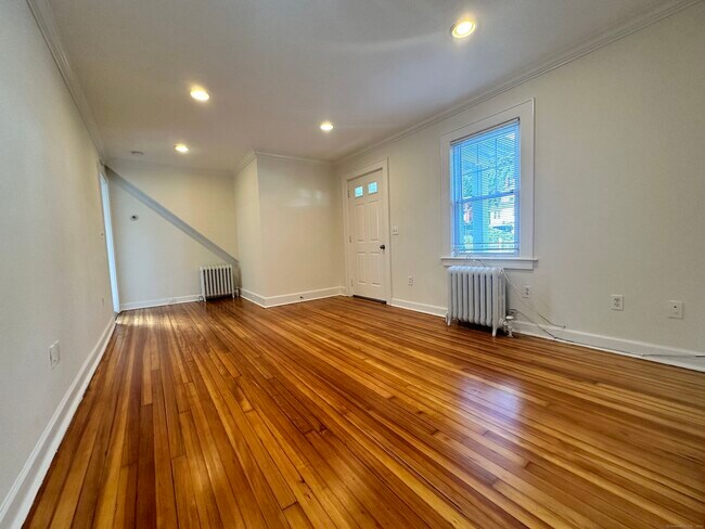Building Photo - 18 Cold Spring Rd