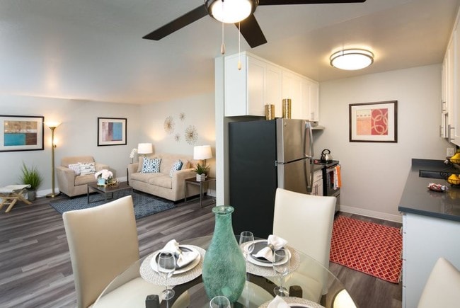 Building Photo - Vivante Apartments