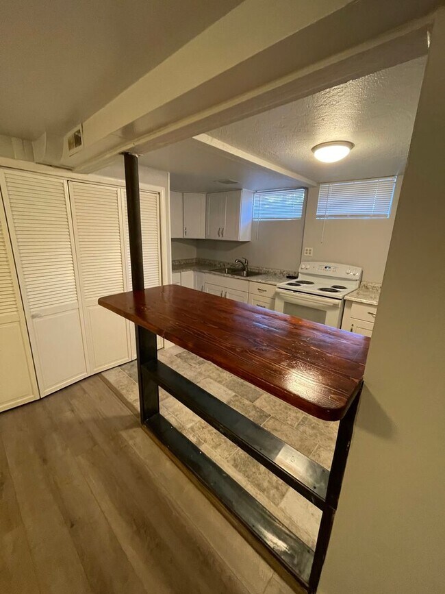 Foto del edificio - 2141-2145 Nowell Circle