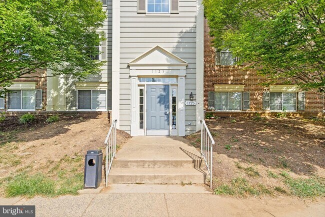 Building Photo - 1125 Huntmaster Terrace NE
