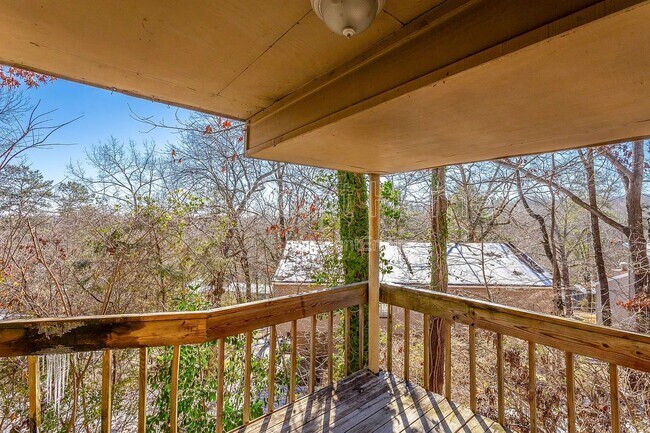 Foto del edificio - 3620 Idlewild Cir