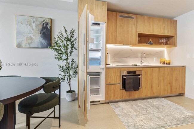 Foto del edificio - 11 NE 6th St