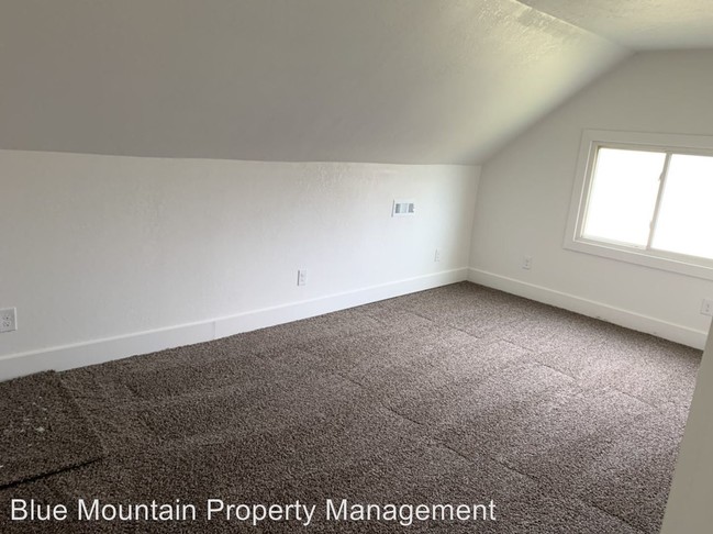 Building Photo - 4 br, 2 bath House - 6020 W 5600 S