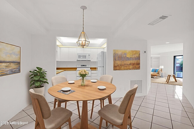 Foto del edificio - 5035 N 10th Pl