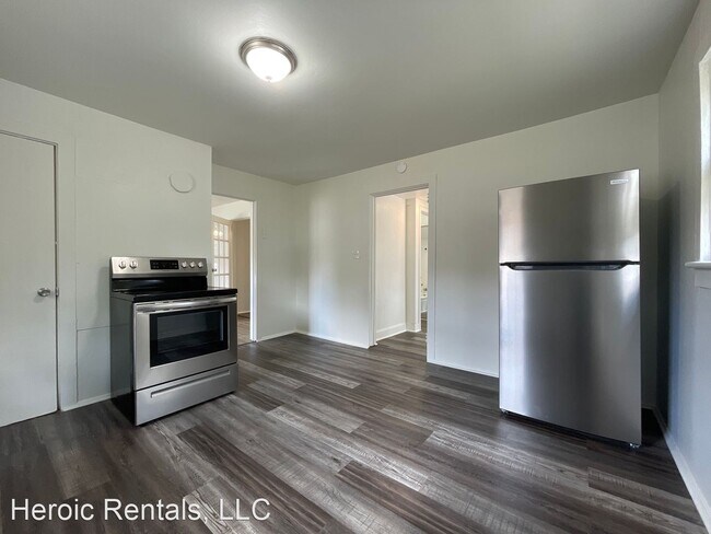 Building Photo - 2 br, 1 bath House - 116 New Woodruff Rd