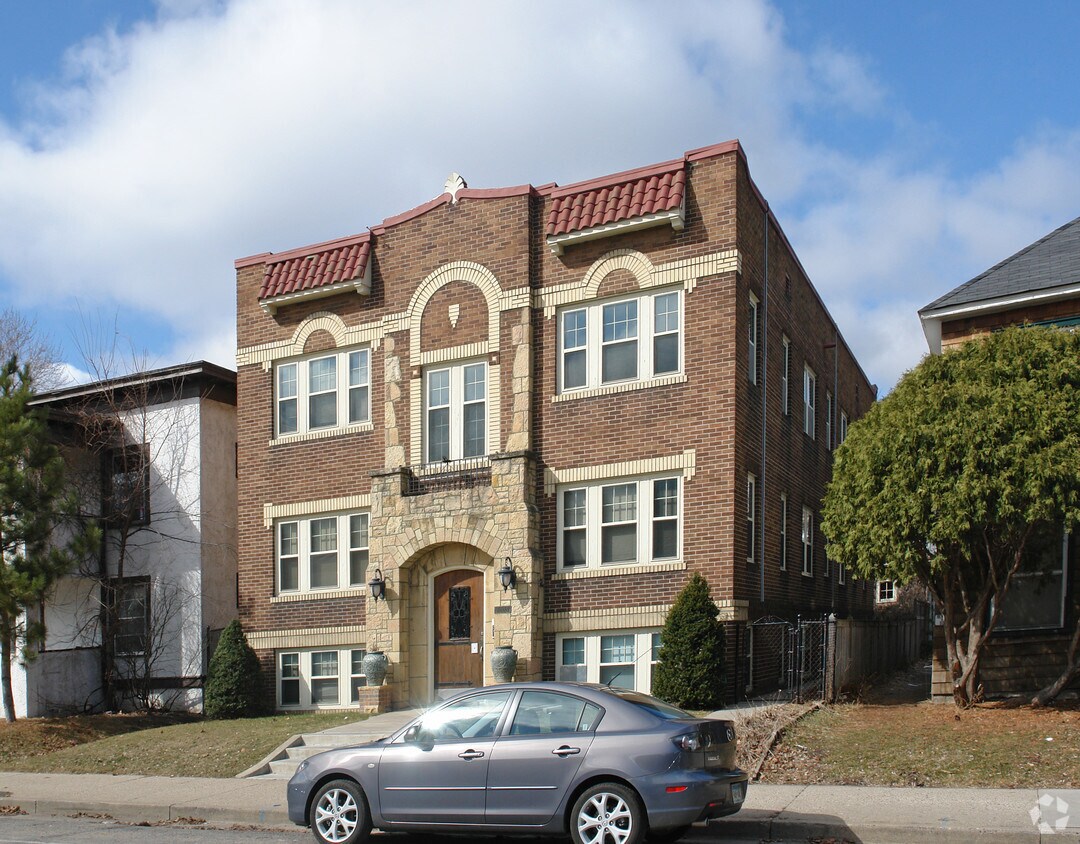 3208 Bryant Ave S, Minneapolis, MN 55408 Apartments in Minneapolis