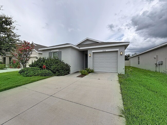 Building Photo - 3210 Suncoast Plains Dr