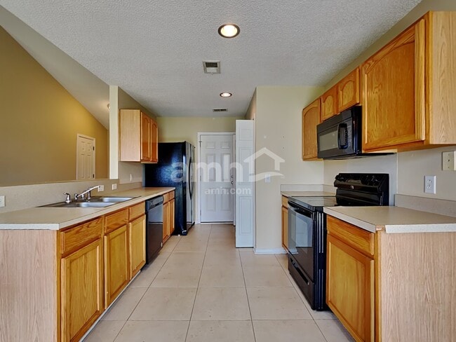 Building Photo - 89 Dovetail Cir