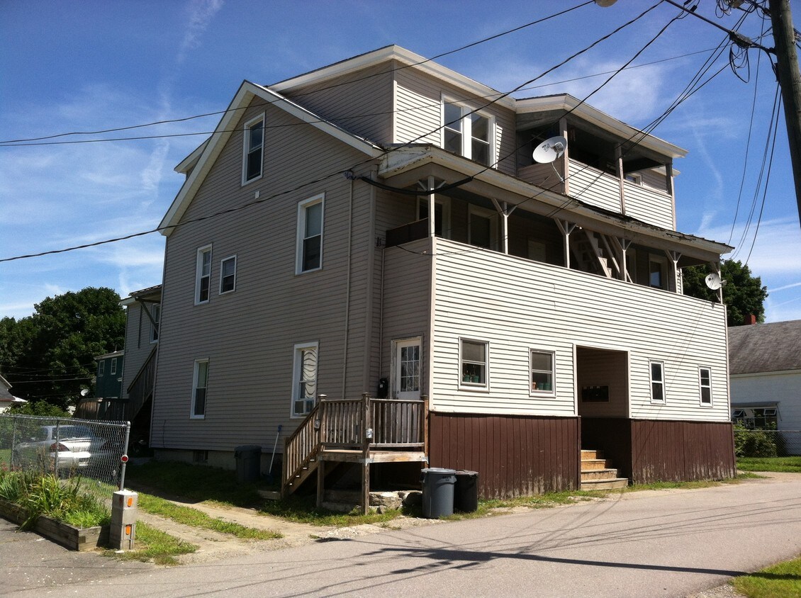 15 Paris Street Apartments in Waterville, ME