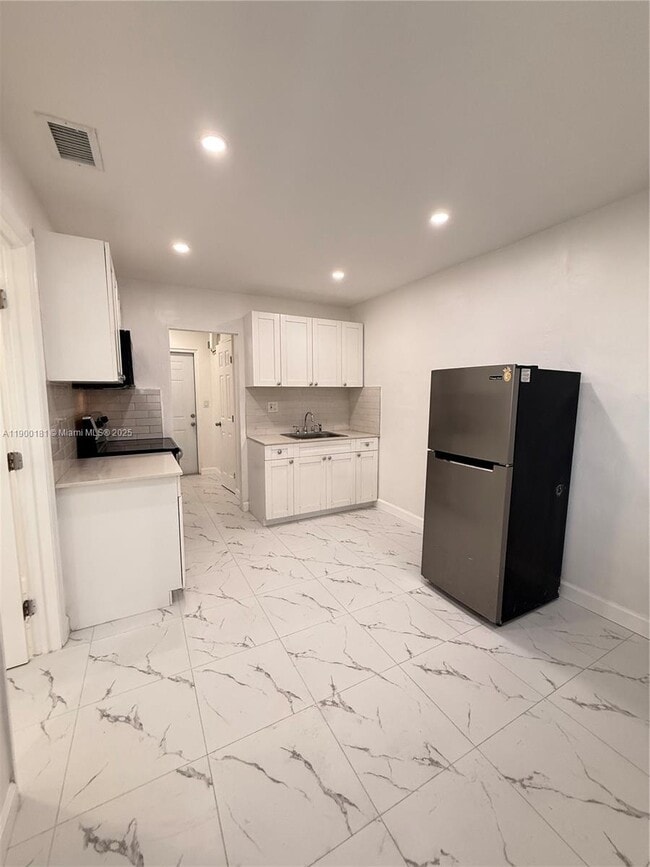 Building Photo - 26741 SW 139th Ave