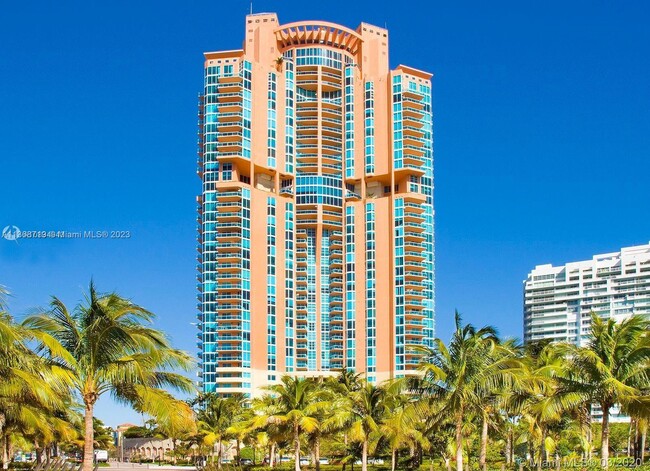 Foto del edificio - 300 S Pointe Dr