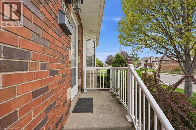 Photo du bâtiment - 177 E 31st St