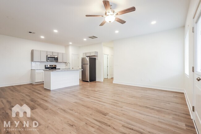 Foto del edificio - 5802 E Bristol Cir