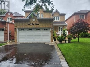Building Photo - 28 Iles St