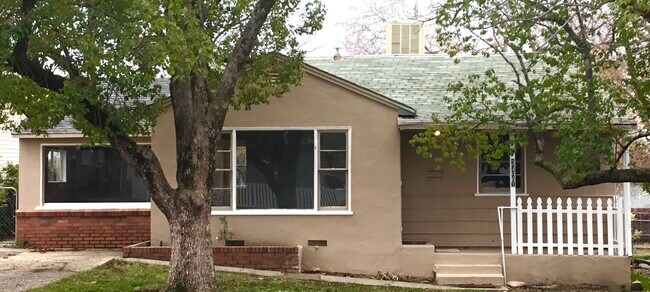 Building Photo - 3471 Stauss Ave