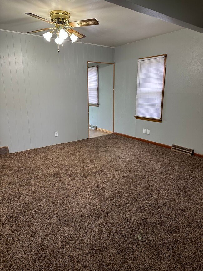 Foto del edificio - 1236 Magnolia Pkwy