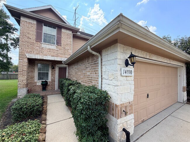 Foto del edificio - 14930 Berncrest Ln