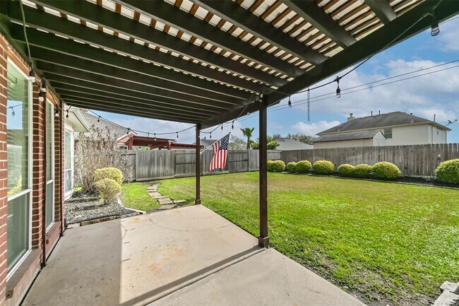 Building Photo - 9910 Brook Meadow Ln