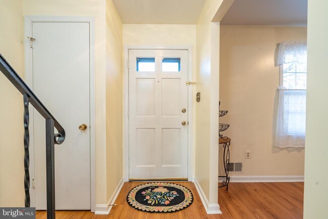 Building Photo - 6874 Brian Michael Ct