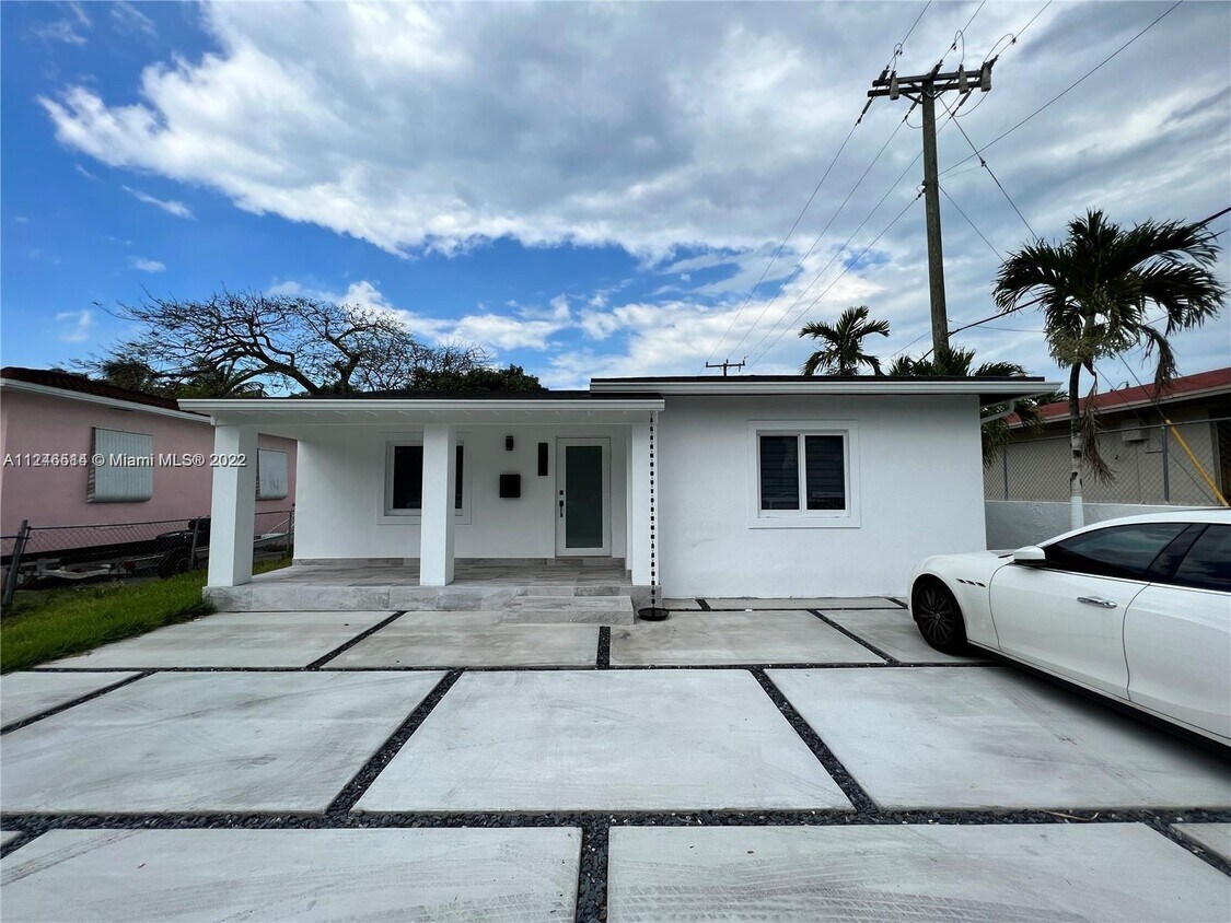 711 SW 47th Ave, Coral Gables, FL 33134 House for Rent in Coral