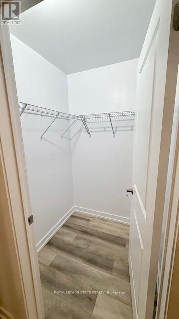 Building Photo - 470 Dundas St E