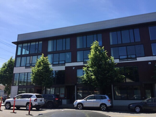 Hawthorne - 1507 SE 45th Ave