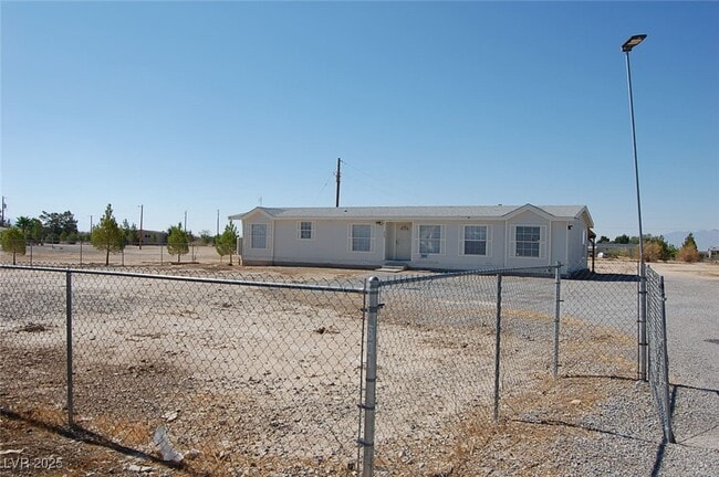 Building Photo - 2801 Tonya Dr